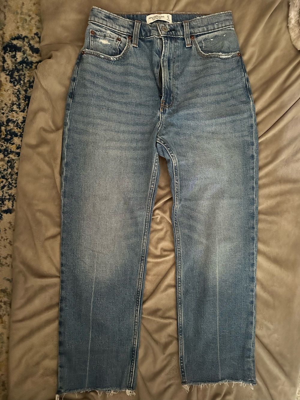 Abercrombie & Fitch Ankle Straight Ultra High Rise Light Wash Jeans